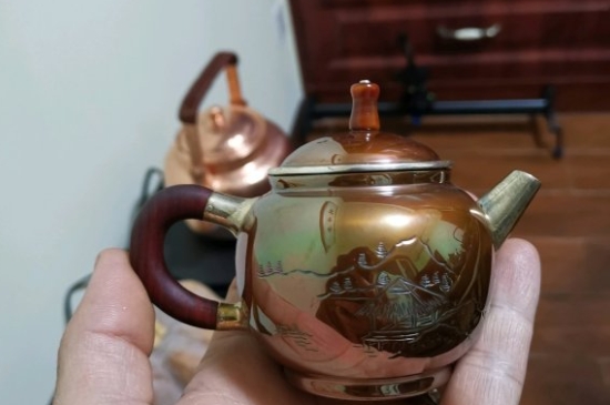 常見的七大材質的茶具優缺點，用什么材質的茶具泡茶最好？