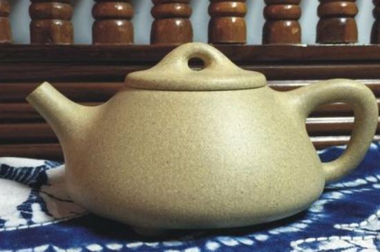 本山綠泥怎么分辨真假，真正的本山綠泥紫砂壺怎么鑒別？