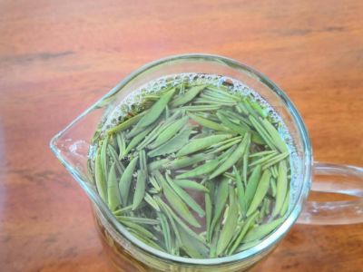 竹葉青和毛尖的區別，竹葉青和信陽毛尖哪個好？