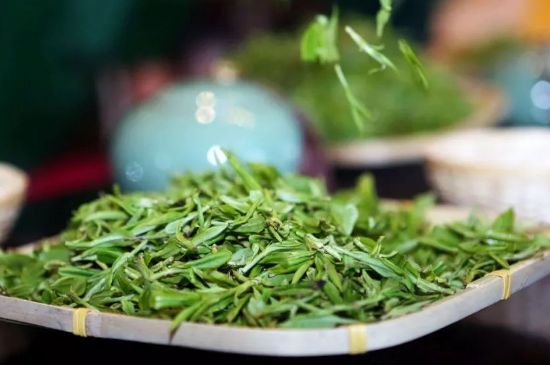單樅茶什么季節最好喝，鳳凰單叢茶春茶好還是秋茶好？