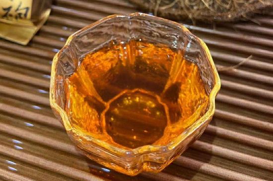 武夷巖茶大紅袍，喝起來是什么味道？
