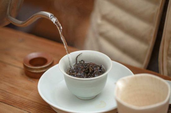 為什么喝巖茶看不起別的茶，喝巖茶的看不上所有茶類(lèi)？