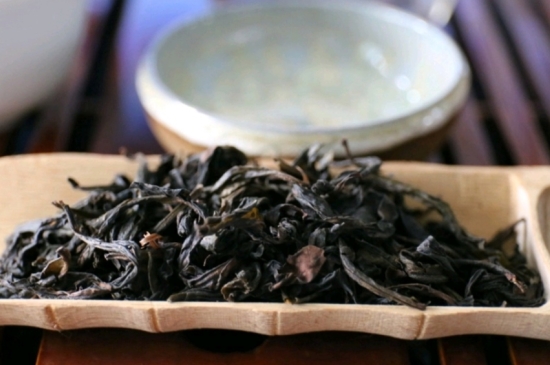 長期喝巖茶會上火嗎？巖茶這樣喝了容易上火！