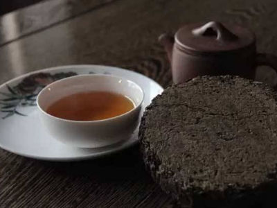 安化黑茶的功效，安化黑茶可以調(diào)理腸胃嗎？