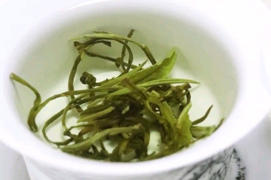 茉莉香珠跟龍珠有什么區(qū)別嗎，茉莉龍珠和茉莉香珠那個(gè)好？