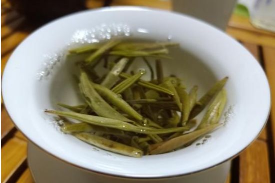 茉莉銀針屬于什么茶，茉莉銀針適合什么人喝？