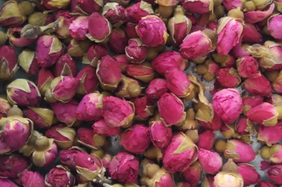 玫瑰花茶的功效與作用，堅持喝一個月玫瑰花茶會怎樣？