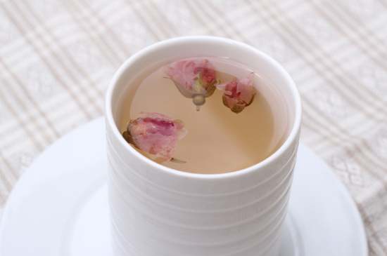 怎么判斷玫瑰花茶好不好，玫瑰花茶怎么樣鑒別