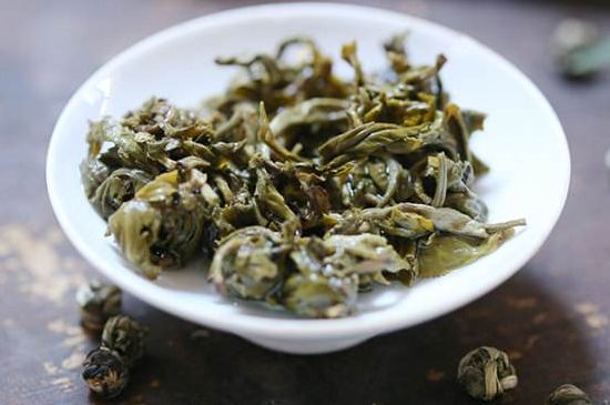 茉莉龍珠泡開后為什么都是梗，茉莉龍珠泡開后什么樣？