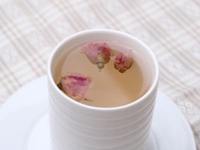 干玫瑰花泡前需要洗嗎，泡玫瑰花需要洗一下嗎？