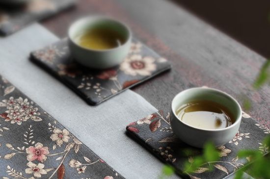 喝茶茶桌上的禮儀有哪些，泡茶待客十大禮儀不可不做！