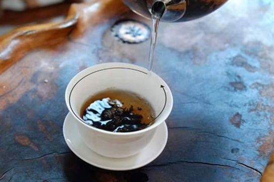 喝茶茶桌上的禮儀有哪些，泡茶待客十大禮儀不可不做！