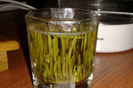 冷泡茶用什么茶葉最好，什么樣的茶適合冷泡？