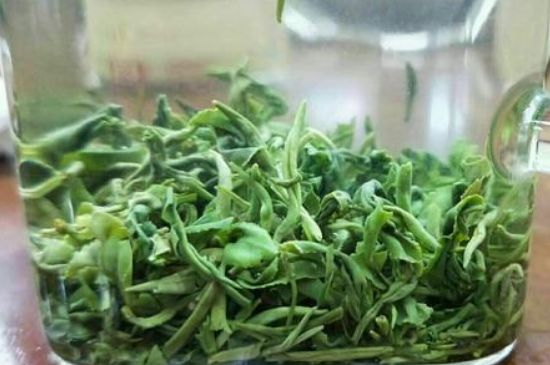 什么茶葉容易放香精，香精茶有什么危害？