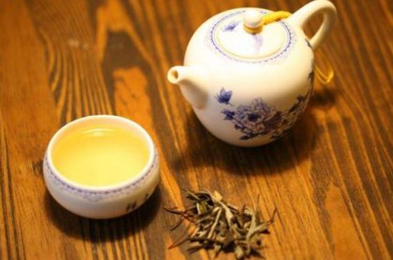 什么茶葉容易放香精，香精茶有什么危害？