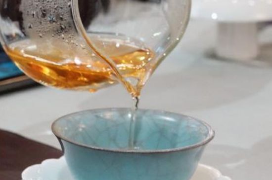 什么茶葉容易放香精，香精茶有什么危害？
