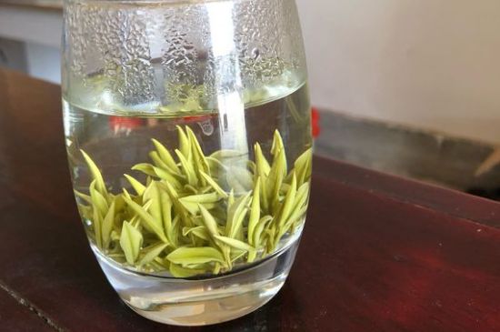 安吉白茶夏天怎么保存，安吉白茶能冷凍儲存嗎？