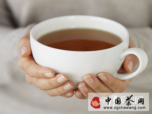 4、紅茶：茶多酚經(jīng)過發(fā)酵，能養(yǎng)胃