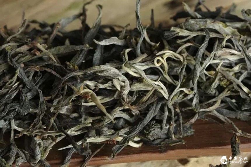 普洱茶手工殺青與機器滾筒殺青的區(qū)別