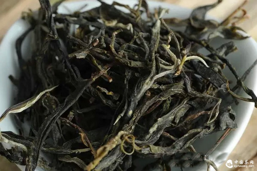 普洱茶手工殺青與機器滾筒殺青的區(qū)別