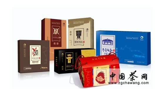 重走茶葉之路系列紀(jì)念茶：“湘楚溯源行”、“中原老家行”、“草原放歌行”及“不落的太陽(yáng)”四款安化黑茶紀(jì)念茶首登2013年廣州秋季茶博會(huì)。全球限量發(fā)行，唯一編號(hào)，引爆廣東藏茶圈。